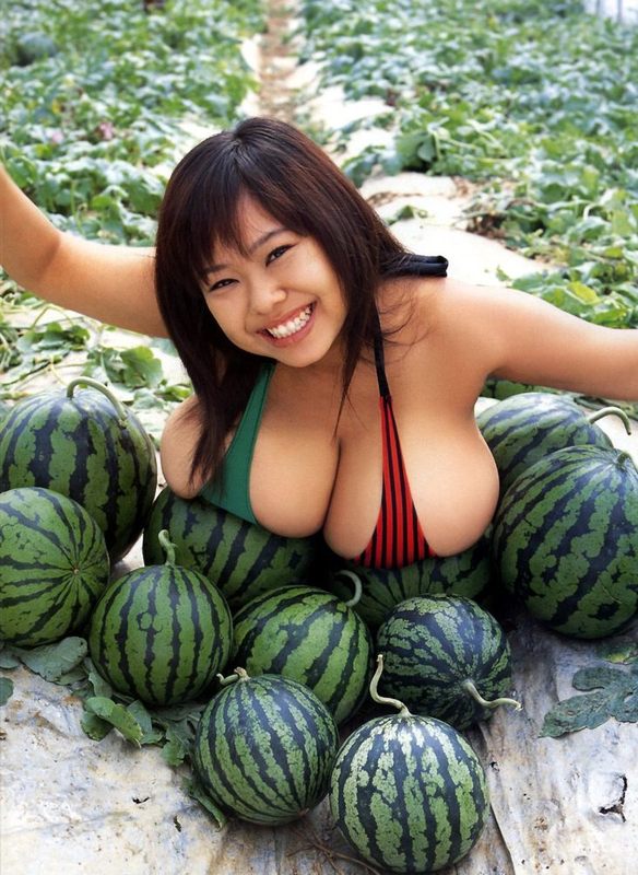 Busty_Asians_3.jpg